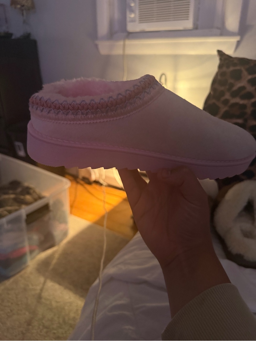 Cozy Women's Pink Slip-On Fleece Slippers